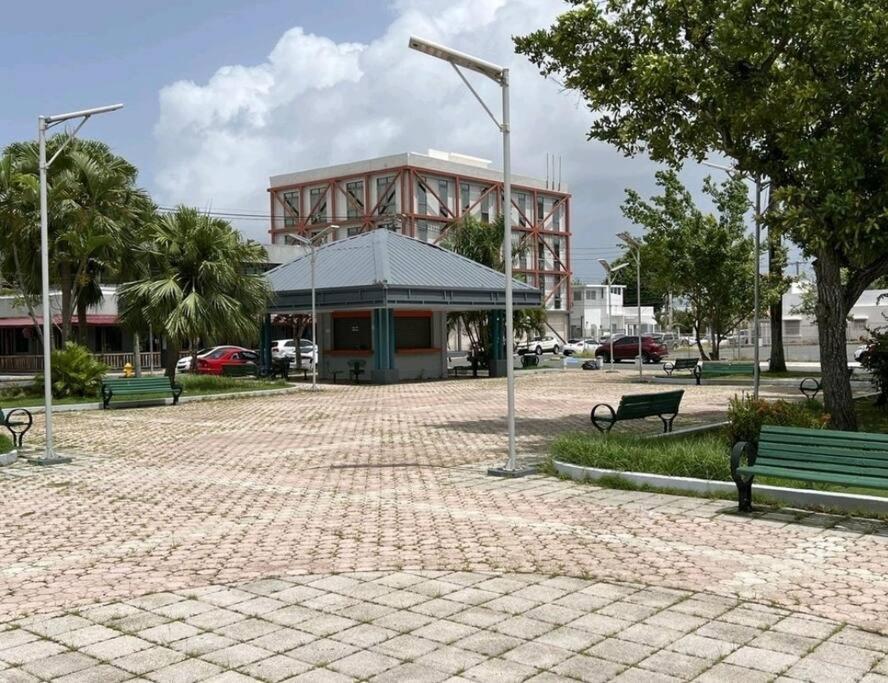 Urban Lodgings One @ Roosevelt 457 San Juan Esterno foto
